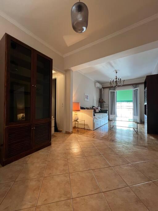 4Th Floor Cosy Apartment In Metaxourgeio Athens Luaran gambar